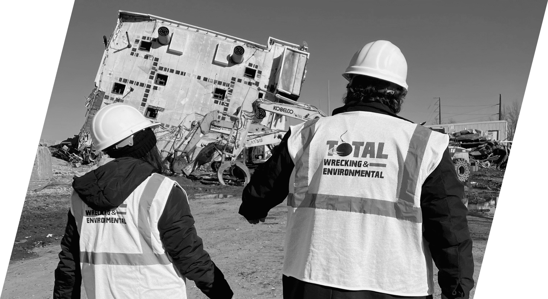 Total Wrecking DECOMMISSIONING<br />
